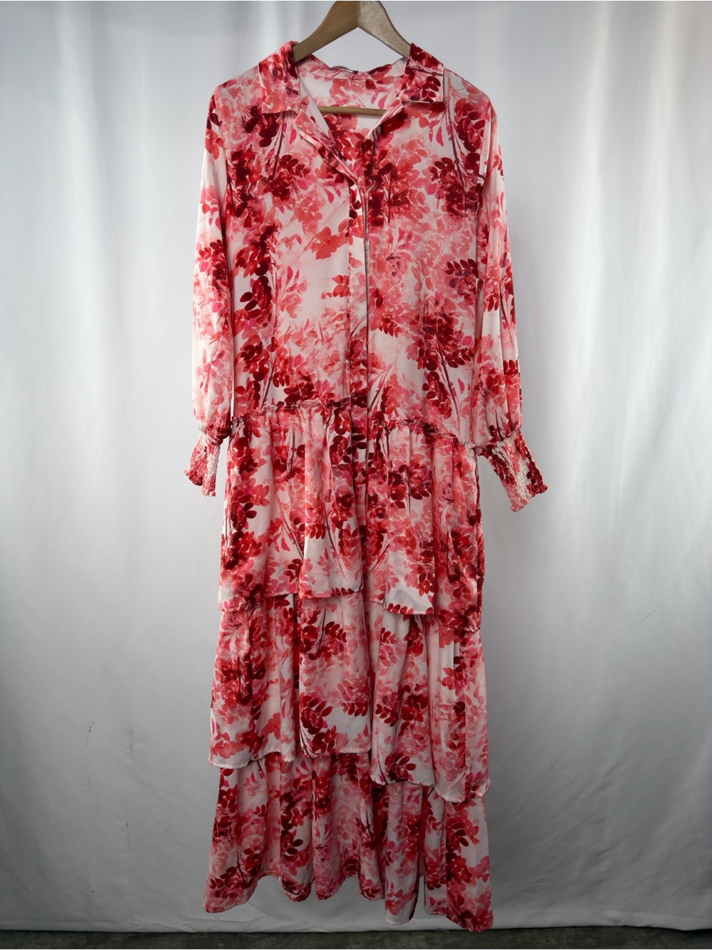 Udel New York Floral Long Sleeve Tiered Maxi Shirt Dress in White Red